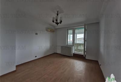Apartament cu 5 camere decomandat, mobilat în Sud - 16