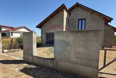 Casa / Vila cu 5 camere zona Sud - 2