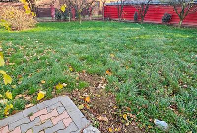 Vila cocheta, prevazuta cu garaj si 500 mp teren, com.Alexandru cel Bun - 10