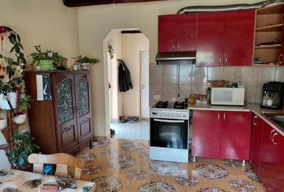 Casă cu 4 camere în Pătârș - 1