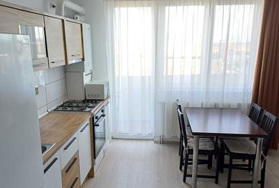 Apartament cu 3 camere decomandat în Exterior Vest - 2