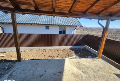 Casă cu 3 camere în Mărgineni - 2