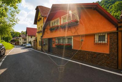 Casă cu 3 camere cu Teren 102 Mp în Schei - 3