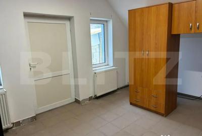 Spațiu comercial, de 350 mp, în Central - 5