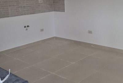 Casă cu 3 camere în Ciurbești - 4