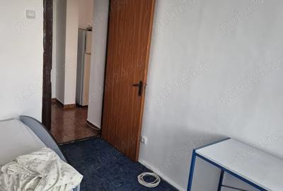 Inchiriez ap 3 camere decomandat - 1