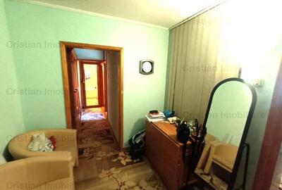 Bariera CONFORT 1 Decomandat 3 camere SPATIOS ZONA LINISTIT - 4