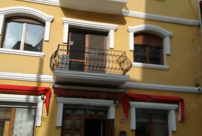 Ofer spre inchiriere spatiu comercial cu pozi?ionare strategica in centrul ora?ului . - 1
