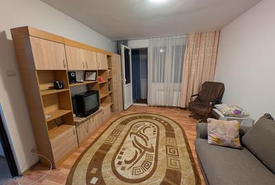 Apartament cu 2 camere decomandat în Drumul Taberei