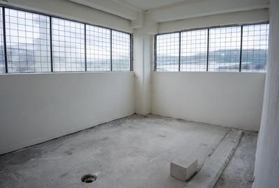 Spațiu industrial, de 628 mp, în Vest - 13