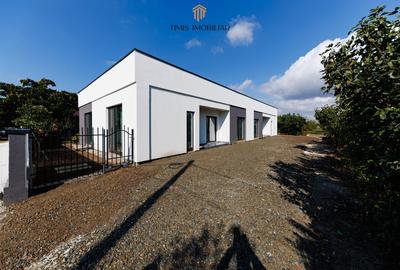 Casa luminoasa cu 2 dormitoare, parter, in Remetea Mare - 0% comision - 6