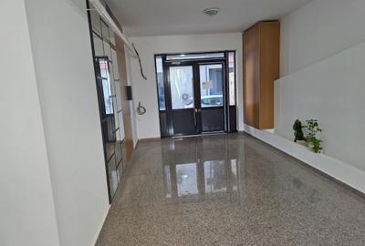 Garsoniera utilata,mobilata ,totul nou ,prima inchiriere ,str Oituz nr 71 - 18