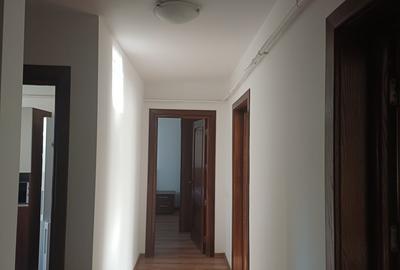 Inchiriez apartament 3 camere, str. I C Bratianu, zona Tribunal - 6