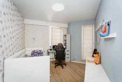Apartament cu 3 camere decomandat în Crângași