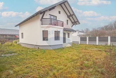 Casa Individuala 5 Camere in Tarlungeni - Zona Centrala - Penny, Pepco - 4