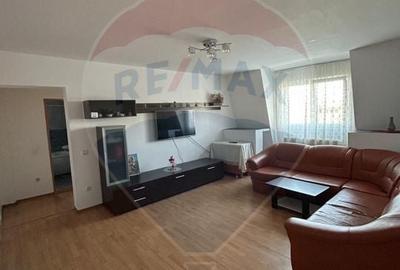 Apartament cu 3 camere de inchiriat Zamca - 4