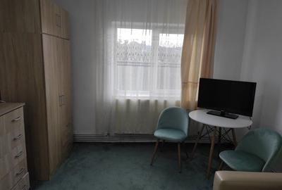 Garsonieră decomandată în Central - 5