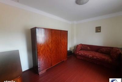 Casă cu 4 camere cu Teren 217 Mp în Poiana Țapului - 3