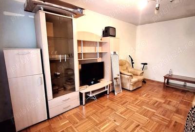 Apartament cu 2 camere decomandat în Piața Centrală - 2