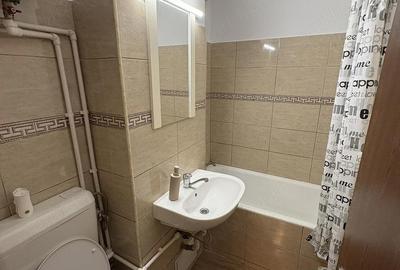 Garsonieră decomandată în Tei - 4