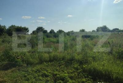 Teren de 4751 mp, în Central