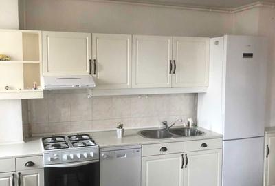 Apartament cu 3 camere decomandat în Exterior Vest - 8