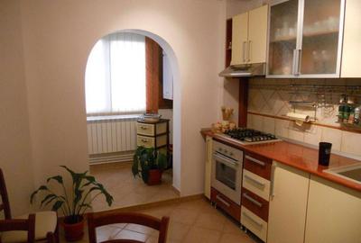 Apartament cu 3 camere în Central - 5