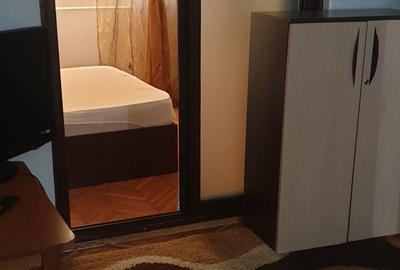 Inchiriez apartament - 3