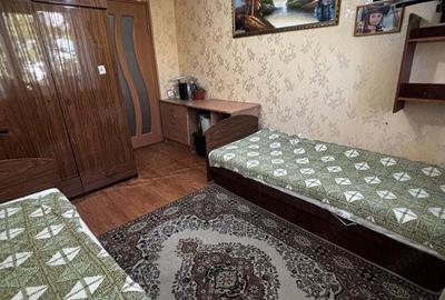 Ofer spre inchiriere apartament cu 3 camere ?tefan cel Mare - 2