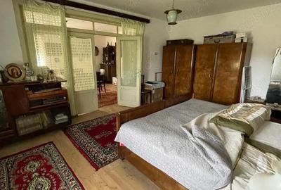 Casă cu 4 camere în Central - 3