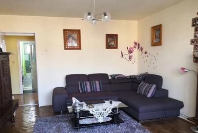 Apartament 3 camere,decomandat, zona Mihai Eminescu - 1