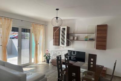 Apartament cu 3 camere semidecomandat în Buziașului