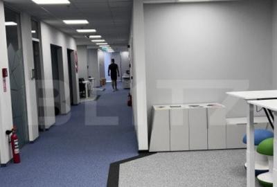 Spațiu comercial, de 312 mp, în Central - 7