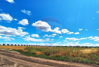 Teren agricol intravilan de 3239 mp, în Focșănei