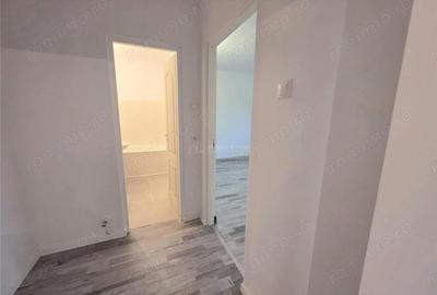 Apartament cu 2 camere semidecomandat în Micro 3 - 5