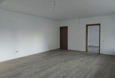 Birou, de 70 mp, în Unirii - 4