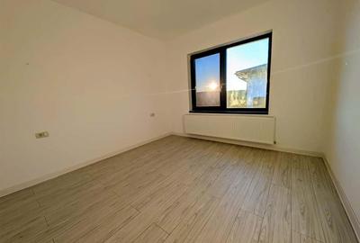 Casă cu 4 camere cu Garaj în Vișan - 7