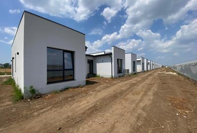 Complex de case individuale cu 4 camere, pe parter. Comision 0 - 3