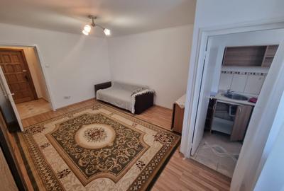 Garsonieră decomandată, mobilată în Tătărași - 2