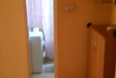 Apartament decomandat 2 camere Onesti, zona de sus - 2