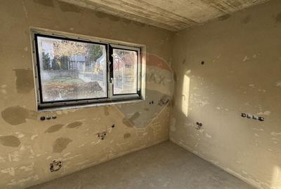 Casa noua de vanzare in zona Parcul Mare (Regina Maria)-semifinisata - 6