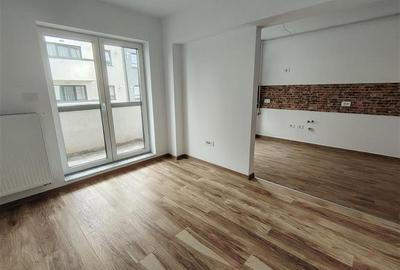 Apartament cu 2 camere decomandat în Tractorul - 3