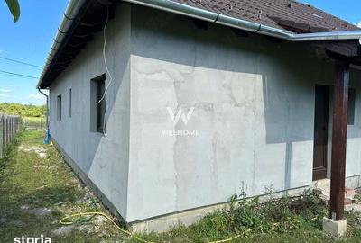 Casă cu 4 camere cu Teren 810 Mp în Roșia - 1