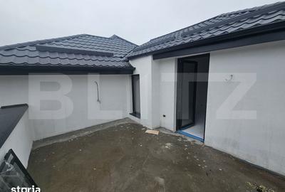 Casă cu 4 camere cu Teren 400 Mp în Podari - 1