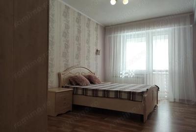 Apartament cu 2 camere decomandat în Girocului