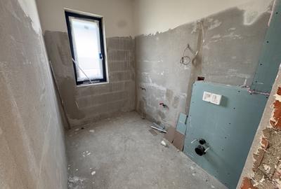 Apartament cu 3 camere decomandat în Moșnița Nouă - 2