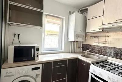 Apartament cu 2 camere decomandat în Vișani - 3