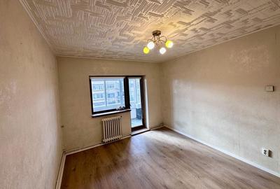 Apartament decomandat 3 camere de închiriat în Piața Bălcescu - 13