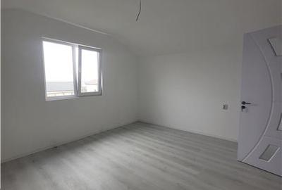 Casă individuală cu 5 camere cu Canalizare în Lumina - 23