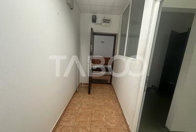 Spatiu Comercial 110 mp utili 5 camere 2 bai Orasul de Jos Sibiu - 12